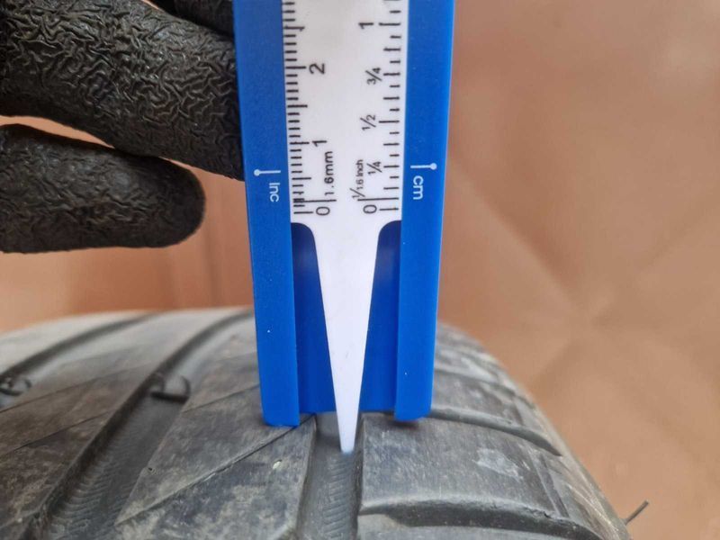 2 Michelin R17 225/45
летни гуми
DOT4120
