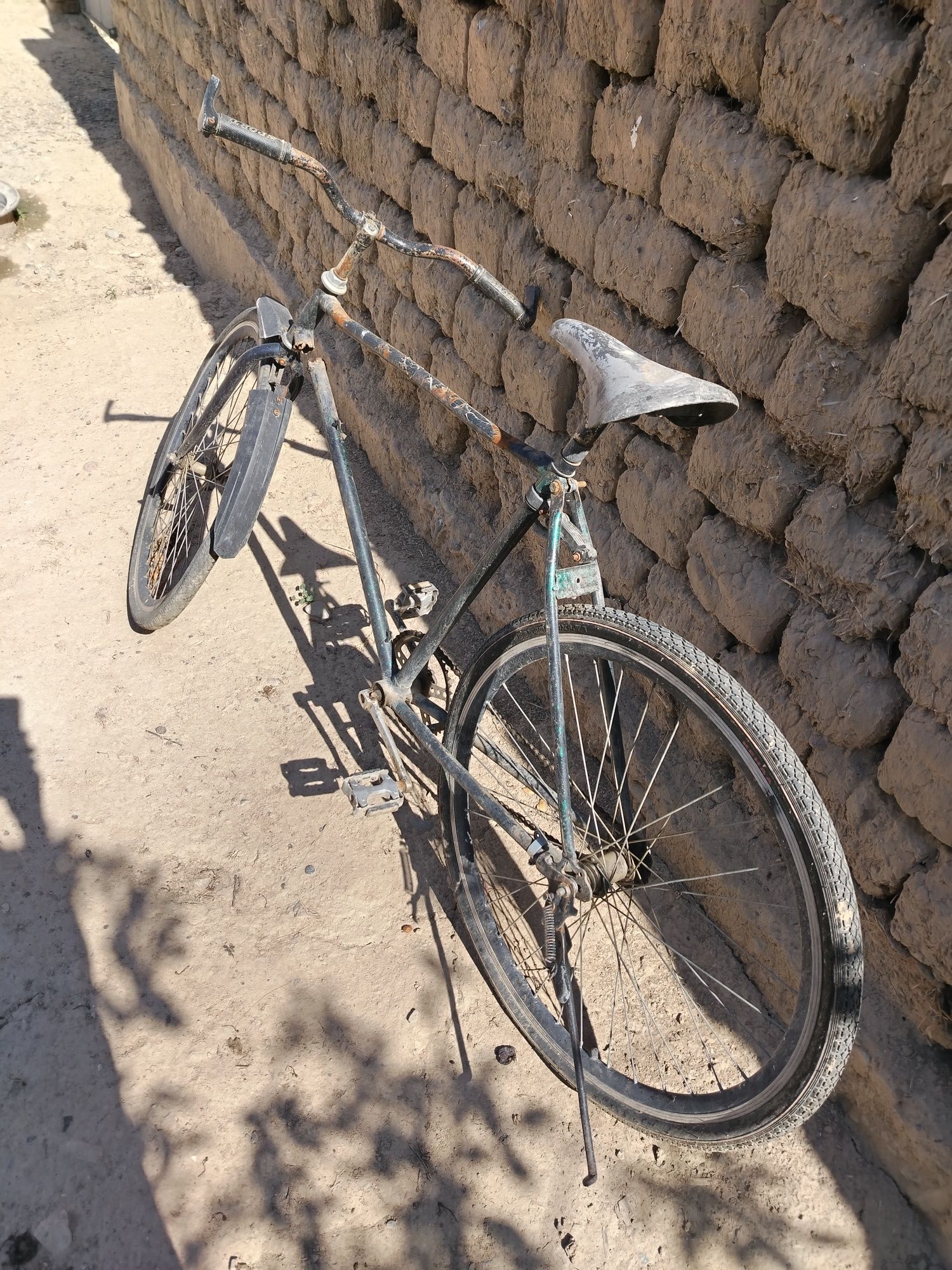 Velosiped 28 Ural 28sotladi