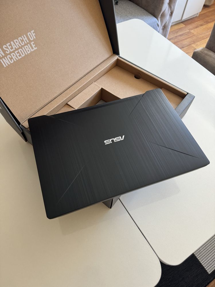 Геймърски Лаптоп-Asus FX503V-Перфектно Състояние!