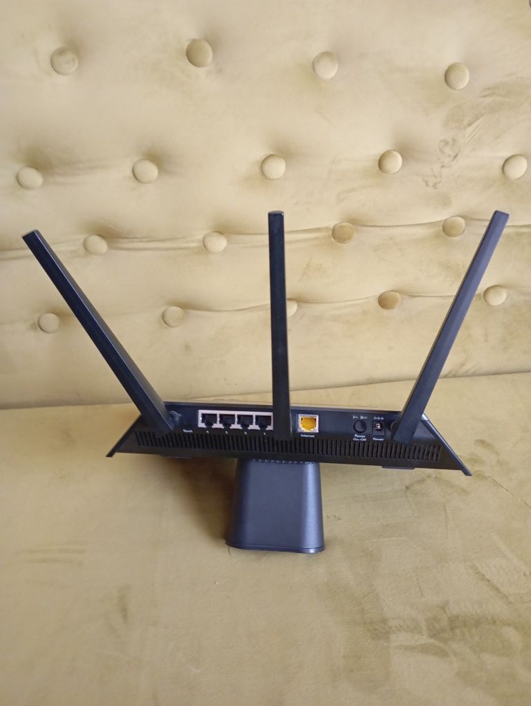 Роутер NETGEAR Nighthawk R 6900