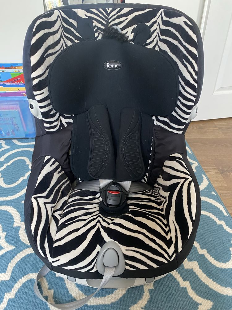 Столче за кола Britax Romer Trifix Zebra - 9-18кг