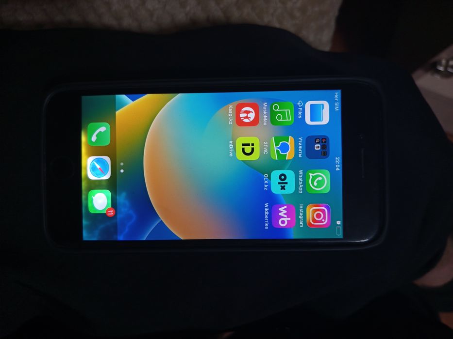 Продам айфон 8 в полностью рабочем состоянии , можно на запчасти плату