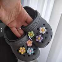 Papuci Crocs flower power