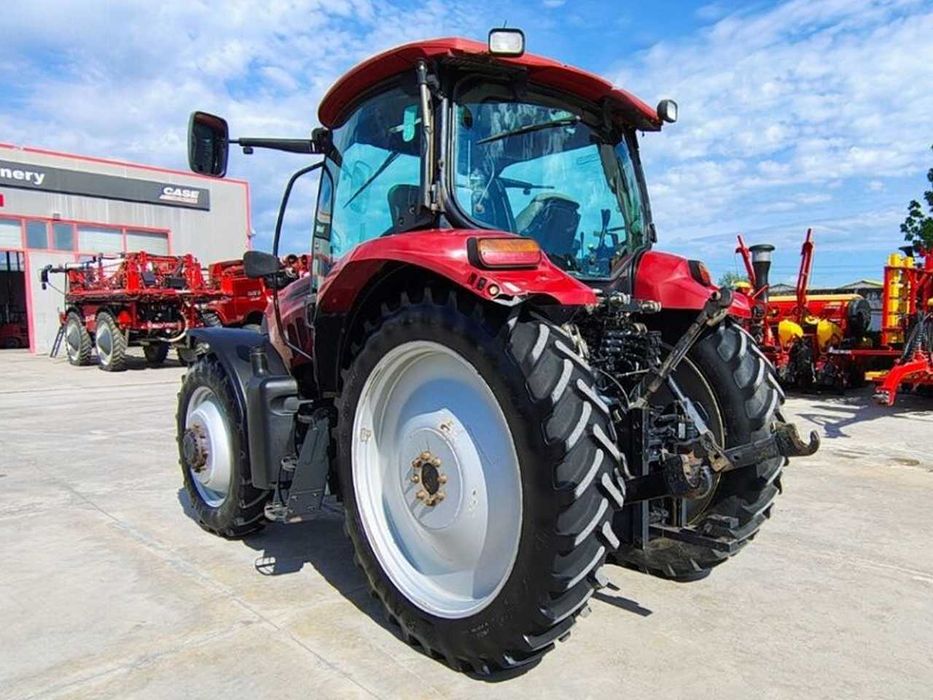Колесный трактор Case IH MAXXUM 140