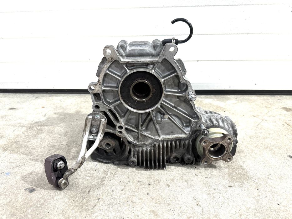 Перфектна раздатка за bmw/бмв 4×4 Е60/61 E90/91/92/93   - ATС300