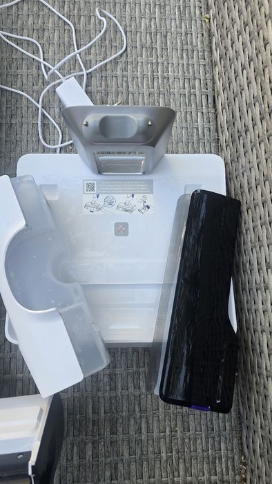 Aspirator vertical fara fir cu spalare Rowenta X-Clean 10 GZ7540WO