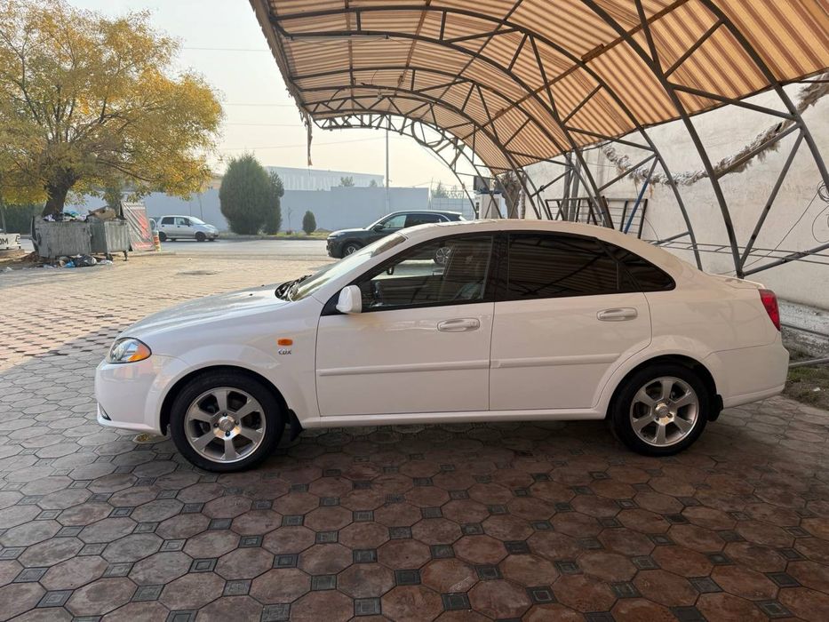 Жентра сотилади