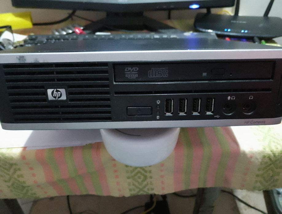 Компютър HP+Монитор+клавиатура и мишка