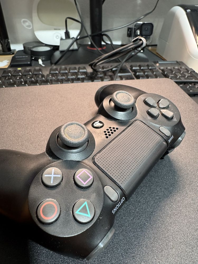 Consola Ps4 Slim 1tb soft 12