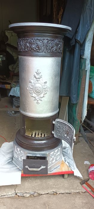 De vanzare soba fonta