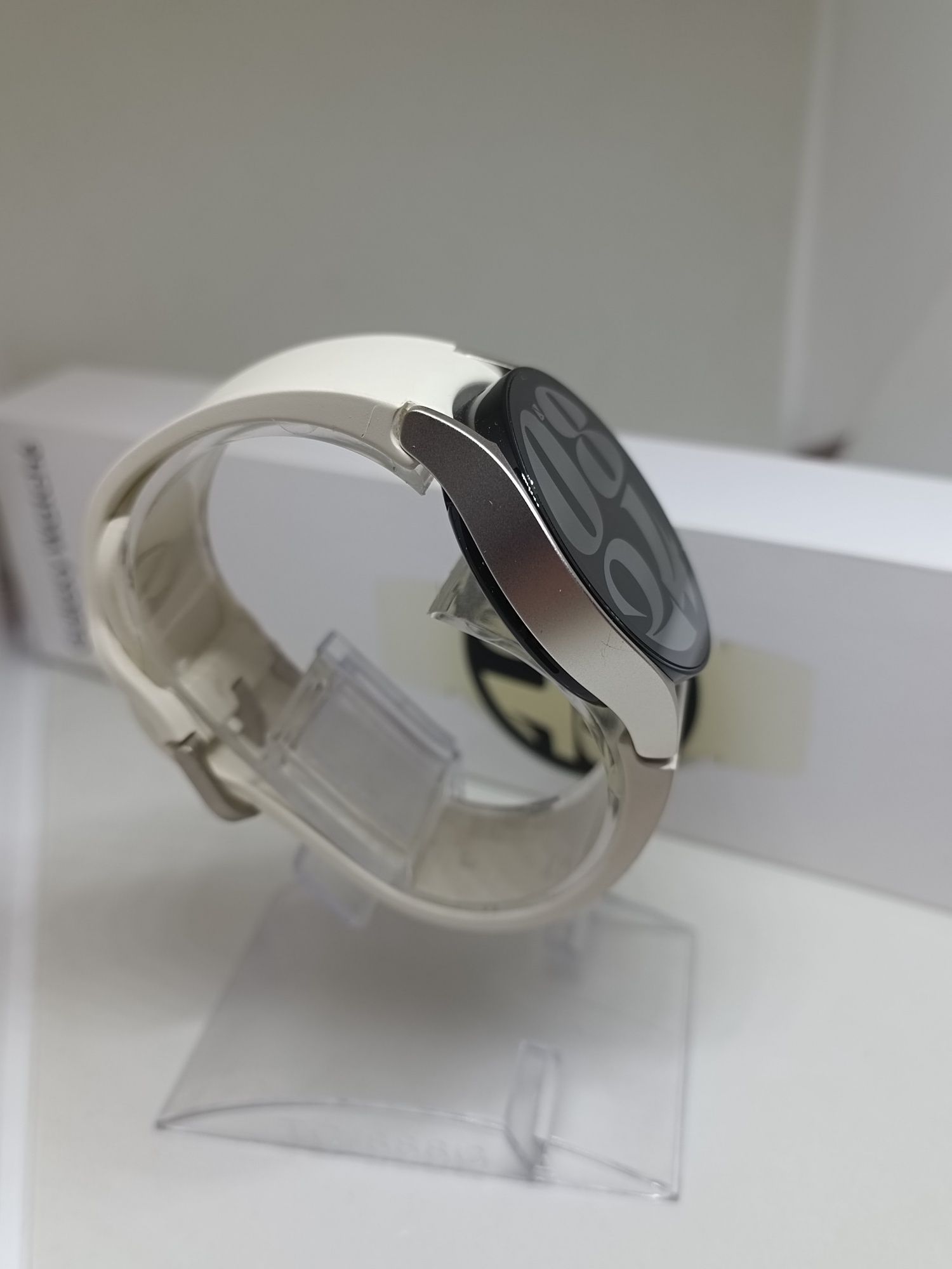Смарт часовник SAMSUNG Watch 6 / 40mm