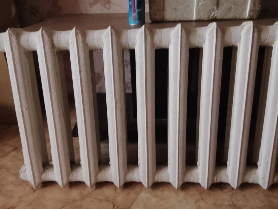 Продам батарею чугунную