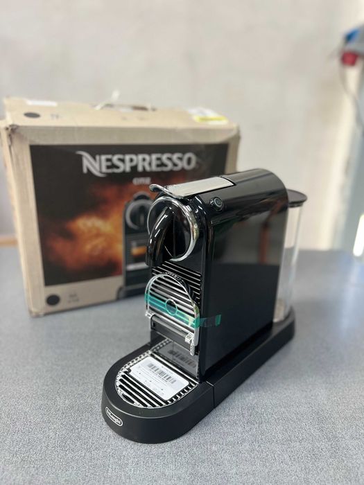 Кафемашина с капсули DeLonghi Nespresso Citiz EN 167.B
