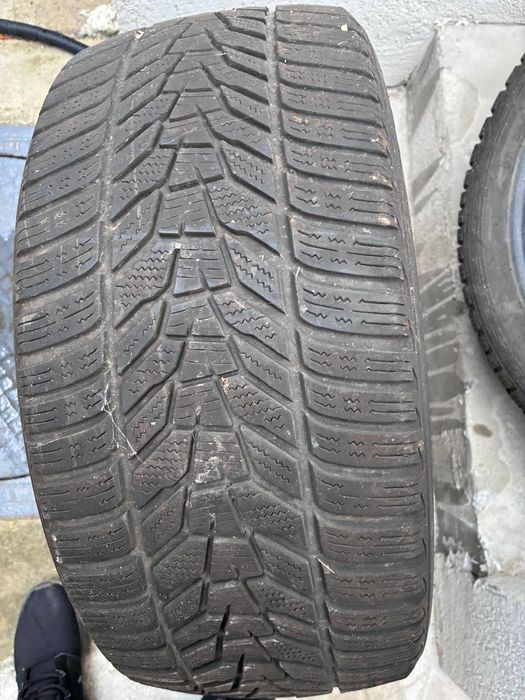 Anvelope iarnă 245/40/r19