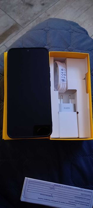 Продавам чисто нов телефон Realmi C30