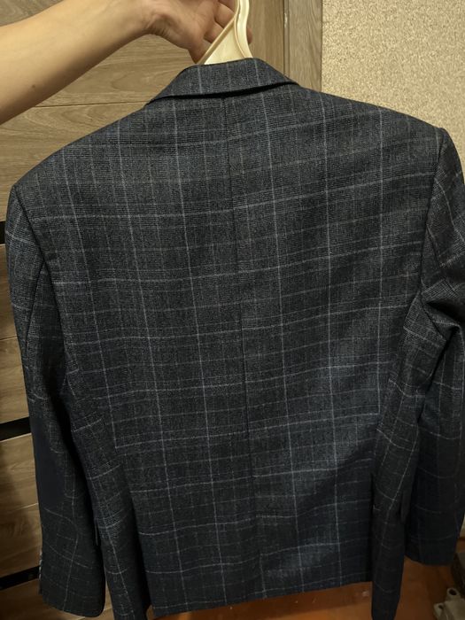 Продаю пиджак в шикарном качестве