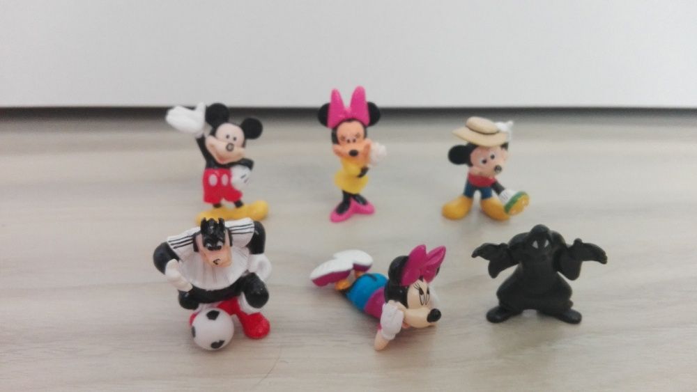 играчки от Данонино и шоколадови яйца Disney/Дисни