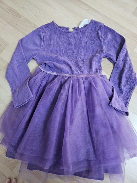 Lot rochite tutu H&M 4-6 ani