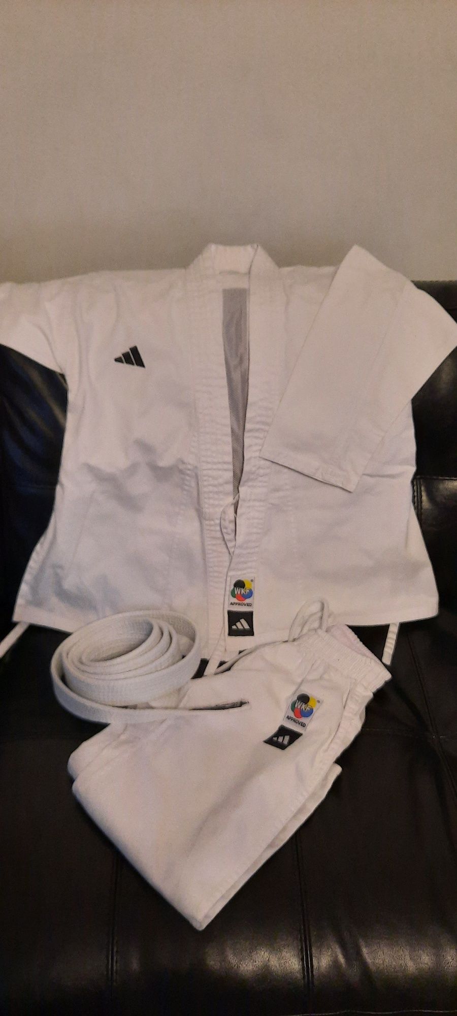 costum karate Adidas copii 130 cm