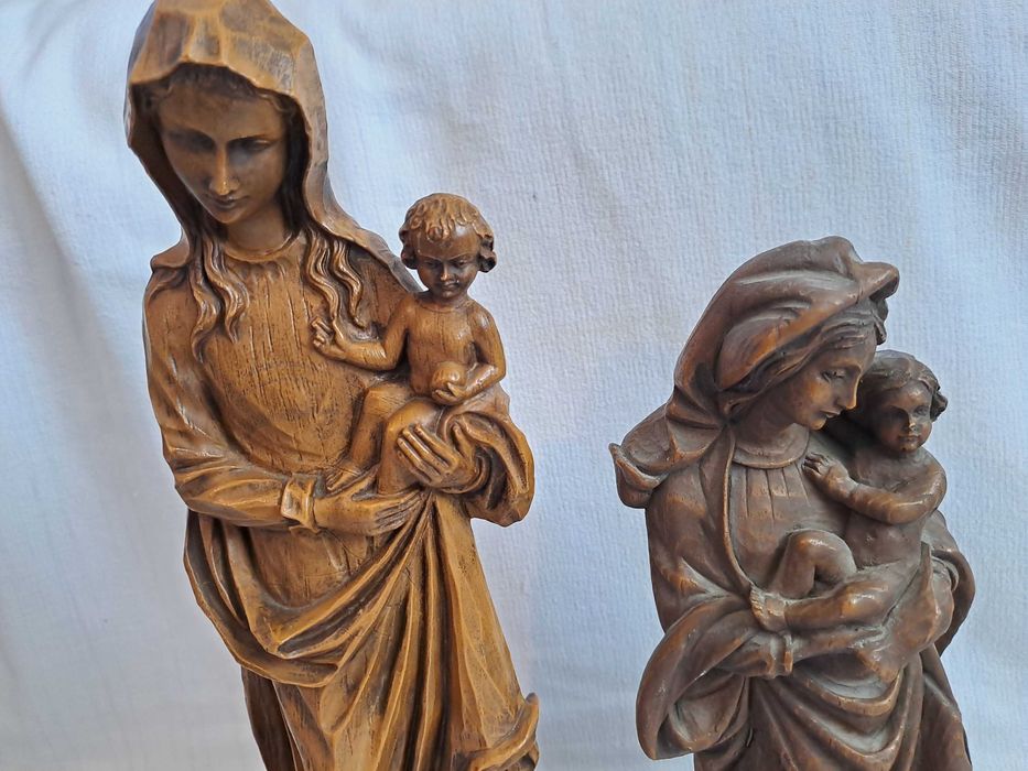 statueta lemn Fecioara Maria cu pruncul