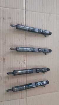 Set injectoare Renault Megane 3 1.5 dci euro 5 cod H8200827965