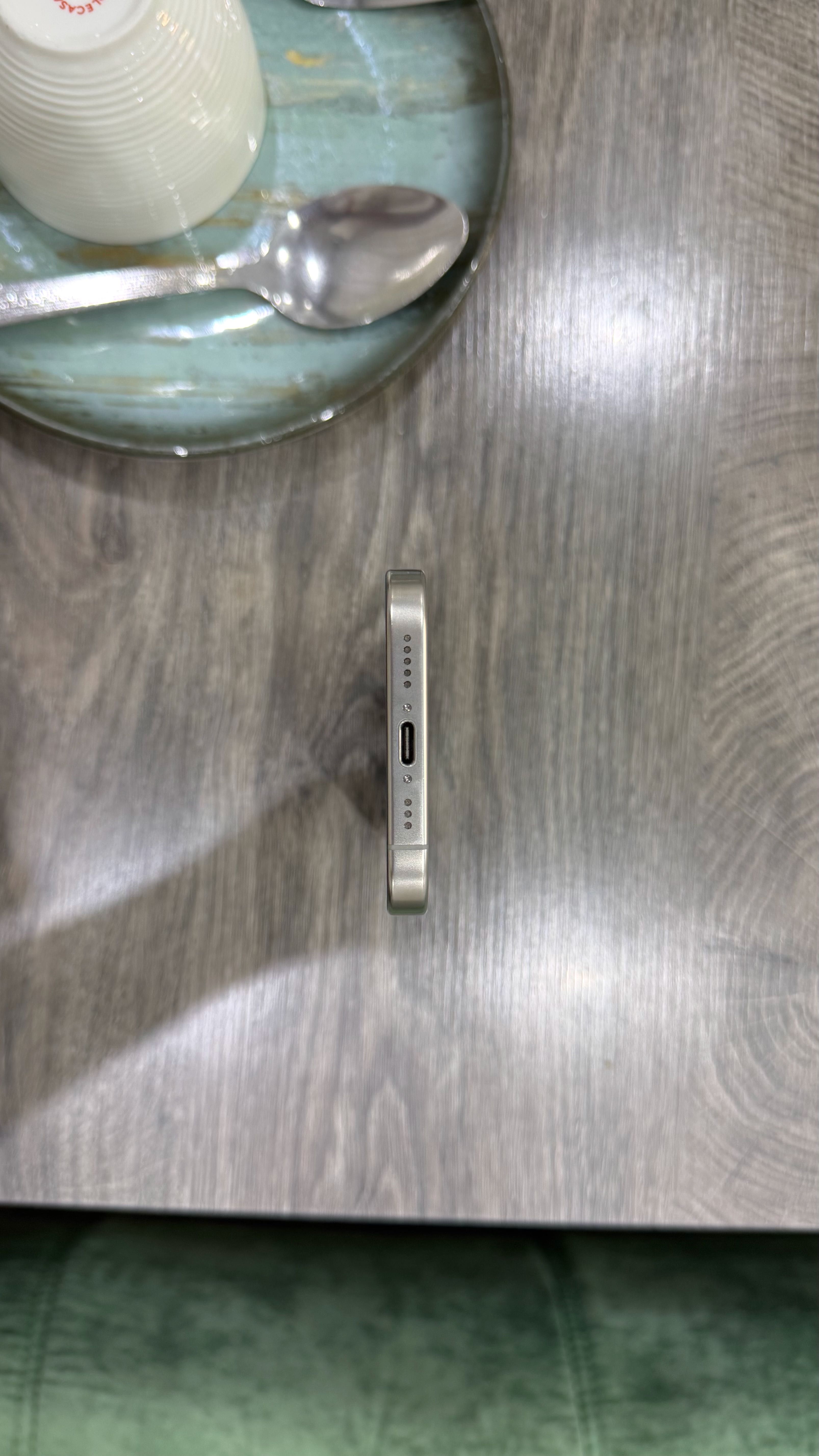 iPhone 16 Pro 128GB – Natural Titanium – Состояние идеальное!