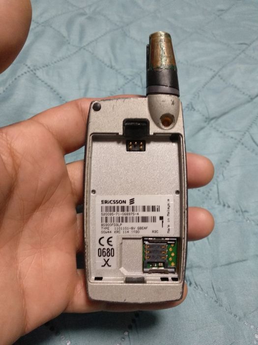 Vând sony Ericsson t28s fara acumulator