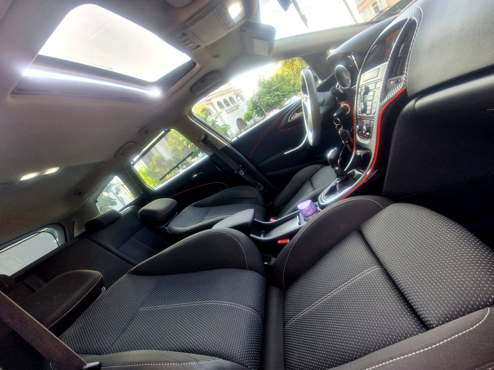 Opel Astra J Sport Tourer An 2011 Euro 5
