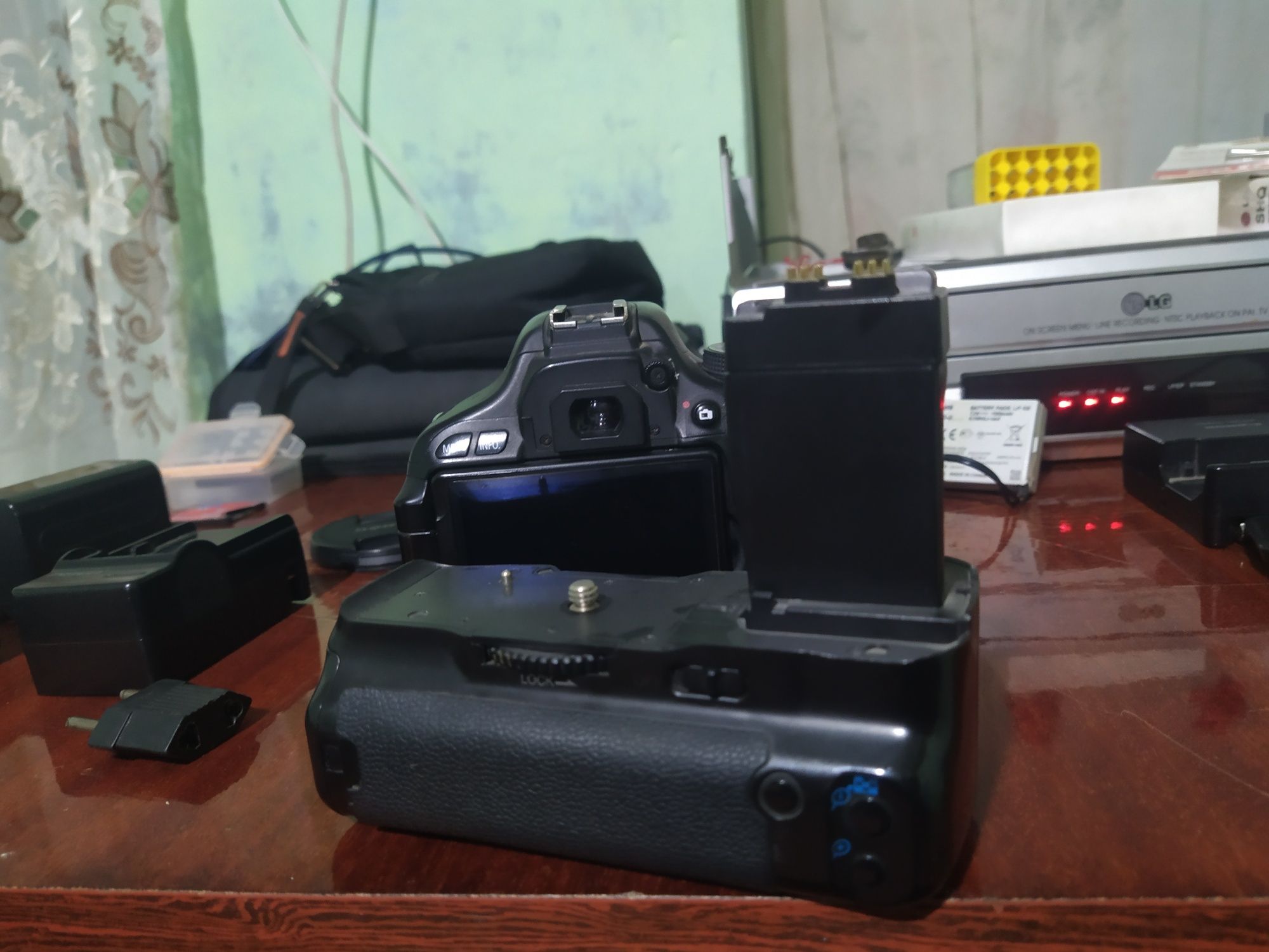 Canon 600d sotiladi