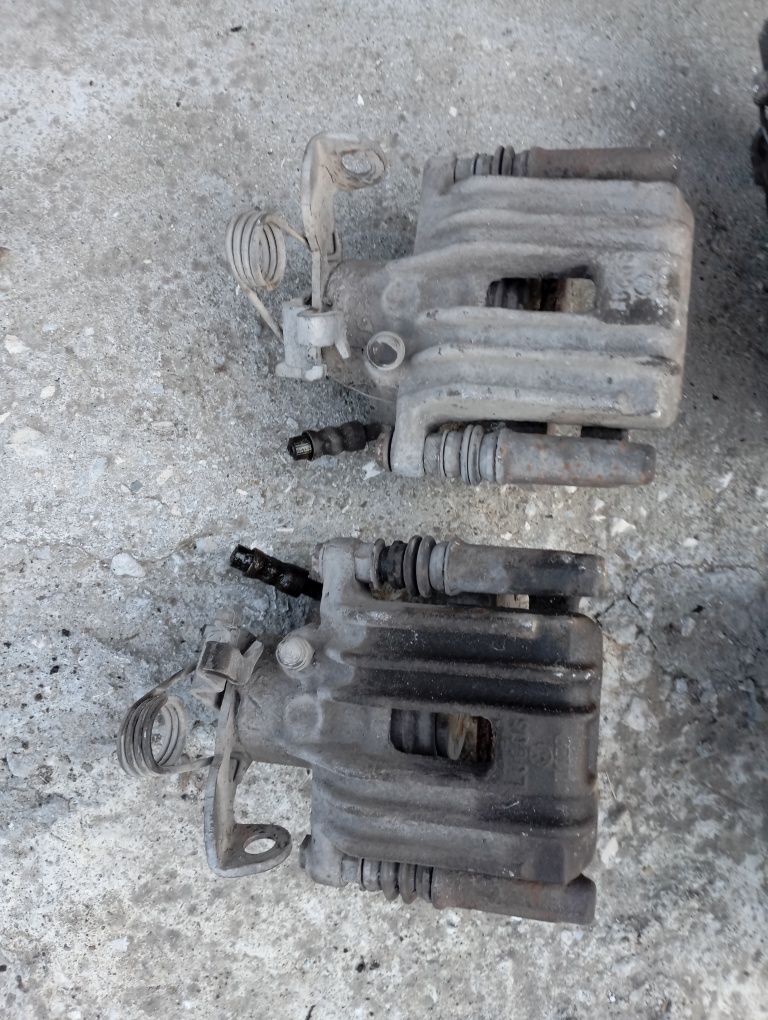 Спирачни апарати Audi A4 B6 2.5 180 quattro