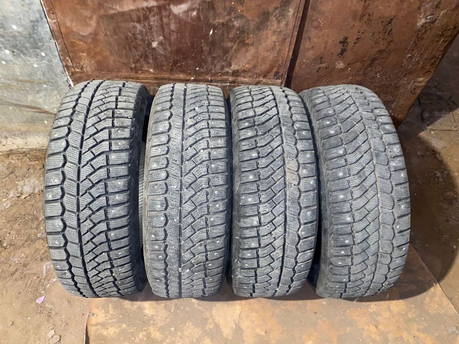 Продам зимнюю резину R16