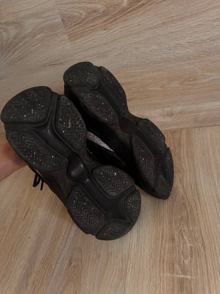 Маратонки Steve Madden номер 40