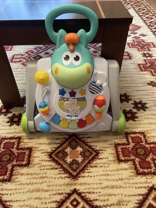 Antemergator si Masa de activitati 3 in 1 B-Kids