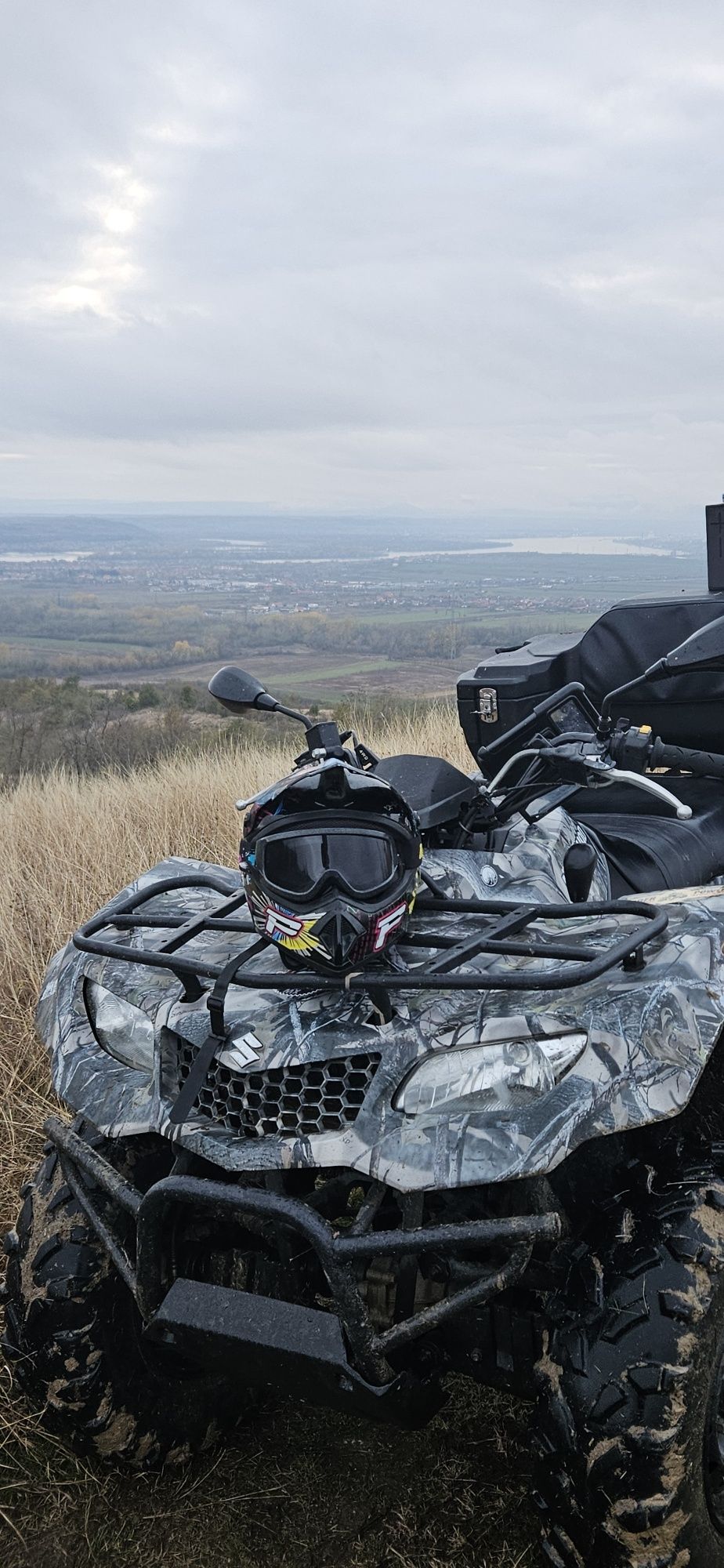 Vând Atv Suzuki King quard 400 axi an 2016 acte valabile