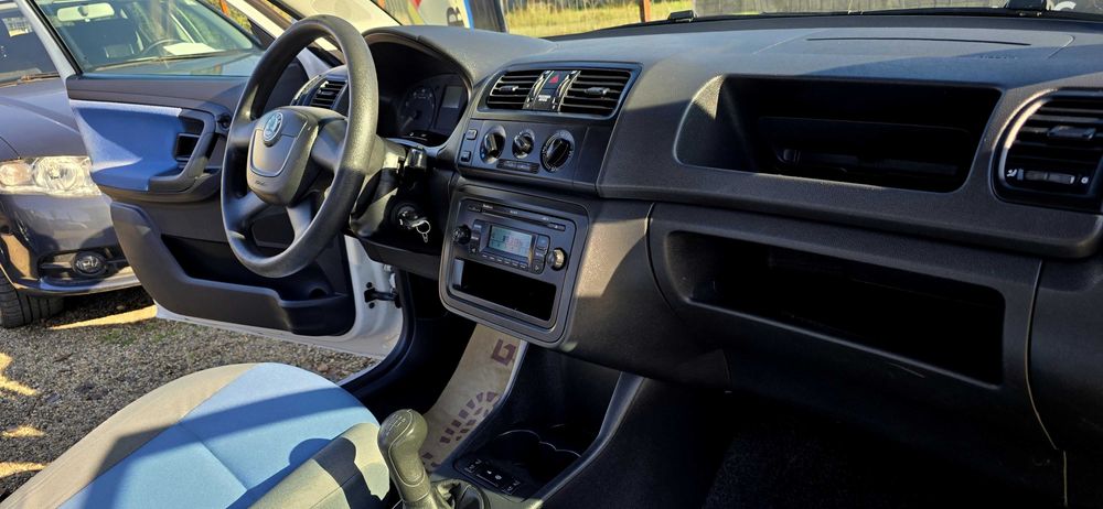 Rate Cash Skoda Fabia an 2010 benzina 1200 cm3  euro 5