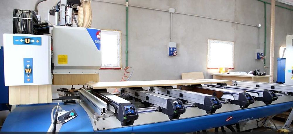 CNC Masterwood Winner 3.2 pentru Lemn cu doar 9000 ore de functionare.