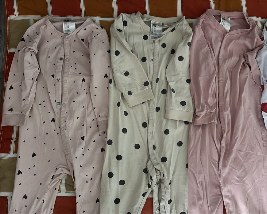 Pijamale h&m pt fetite marime 92
