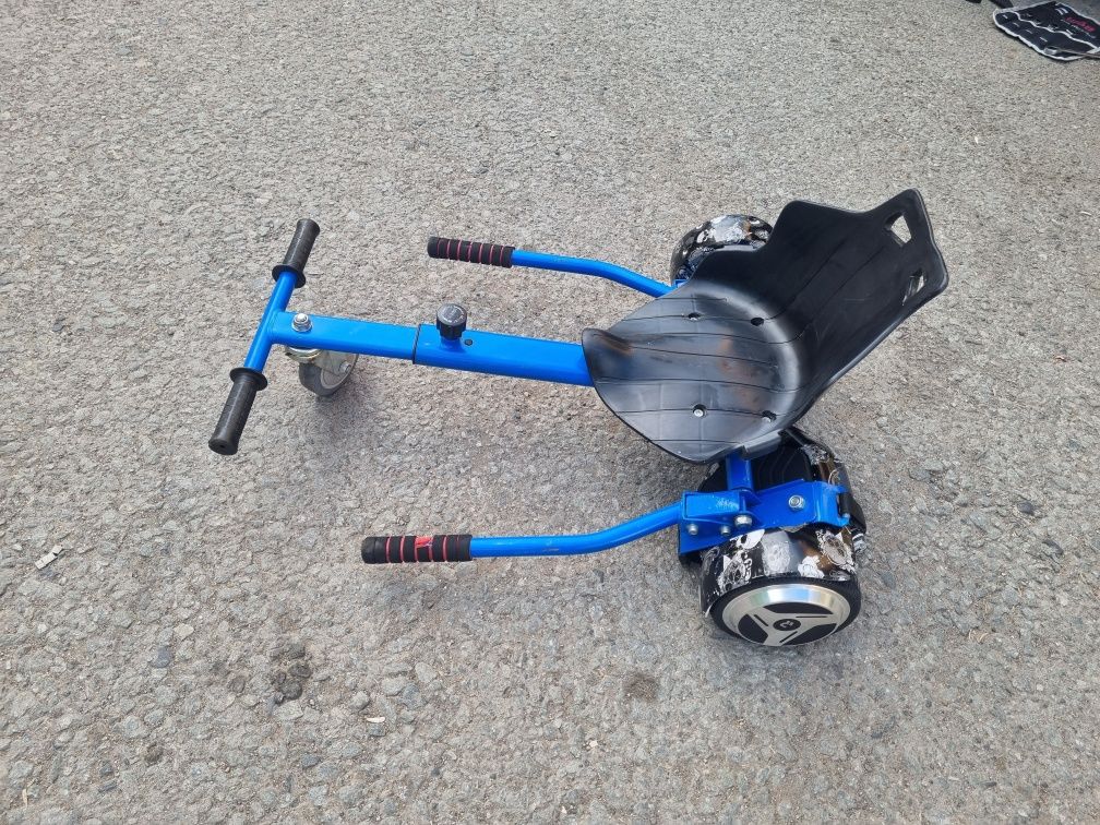 Vând hoverboard împreună cu scaun