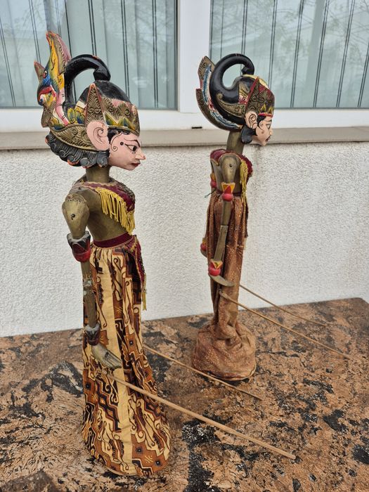 Vând Statueta made in Indonezia 63 cm inaltime