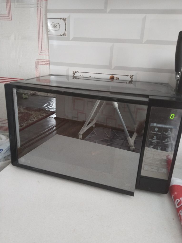 Продам микроволновку СРОЧНО