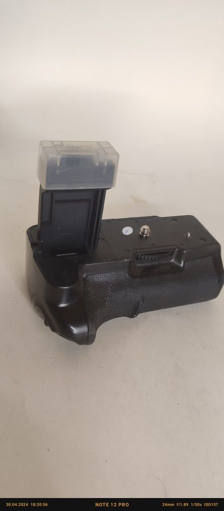 Meike MK-500D Battery Grip for Canon 450D 500D 1000D