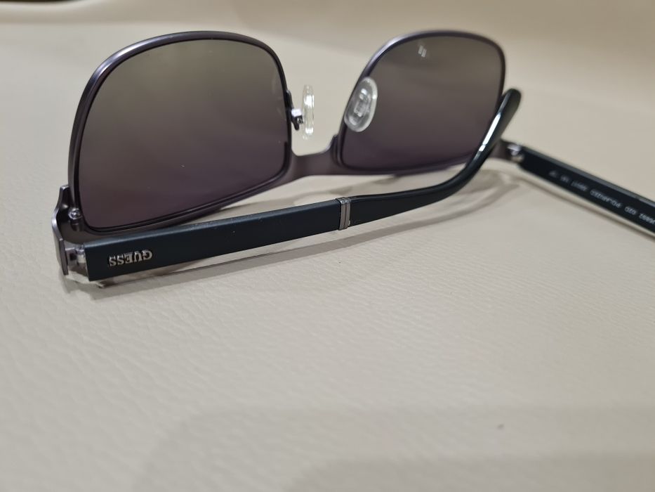 Слънчеви очила Guess