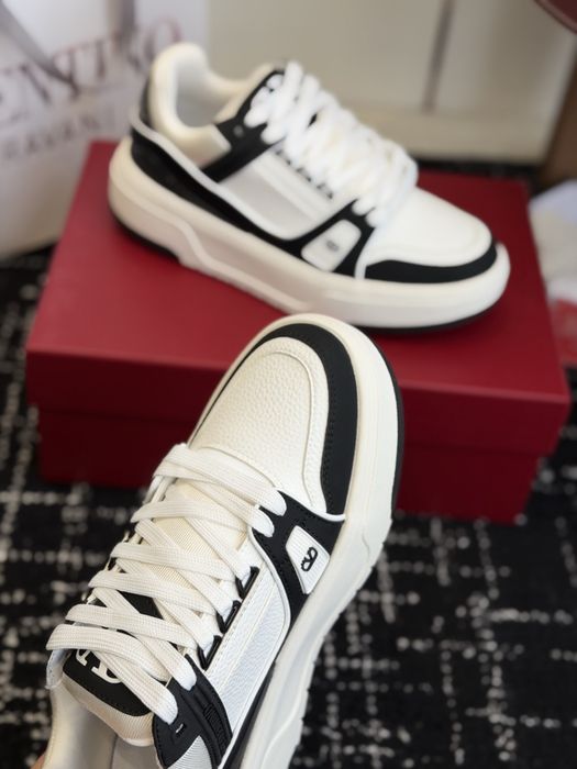 Adidasi Valentino , calitate premium , noi , pe comanda , 42