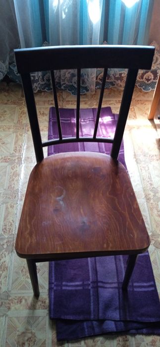 Деревянные стуля