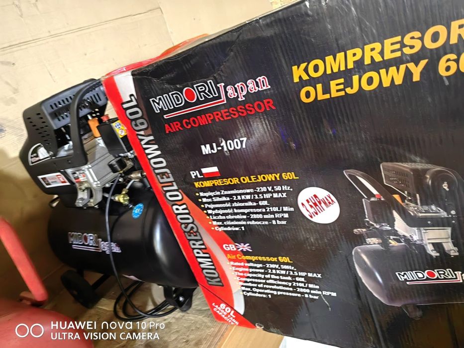 Vând compresoare de 50 și 60 de L absolut impecabile. Prețuri neg.