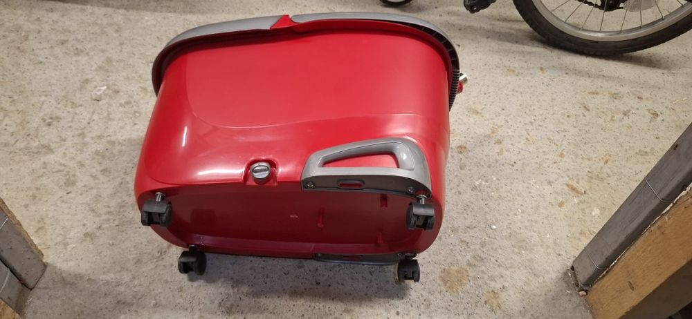 Găleată cu 2 mopuri