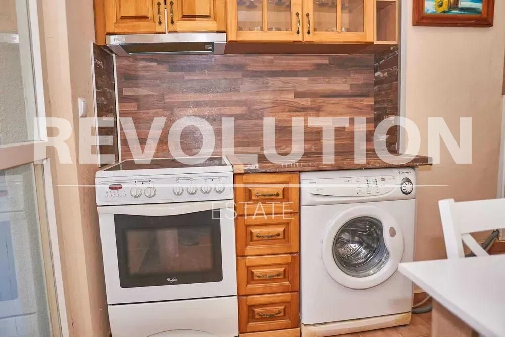 Дава се под наем Тристаен апартамент в Варна, Левски - 60 кв.м за 600 € - Снимка #3