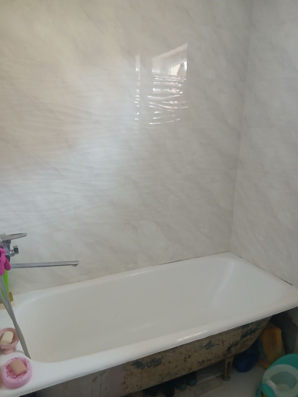Yangi xayot binakor 2/2/4 renomnt qilingan 51000 narxi