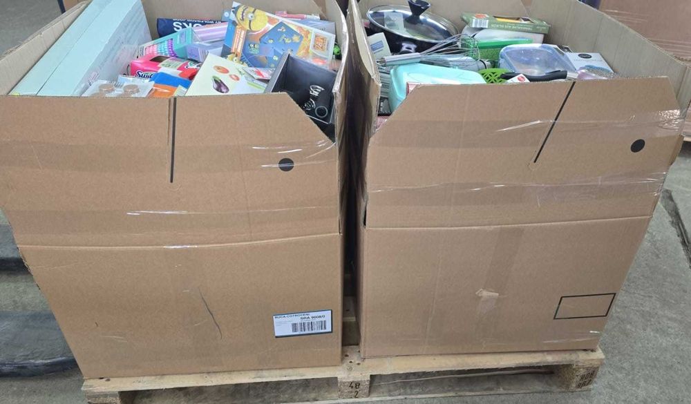 Paleti si cutii cu produse Aldi import Germania