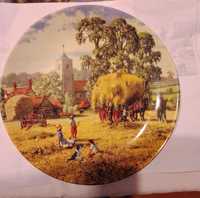 Порцеланова декоративна чиния "Събиране на сено"